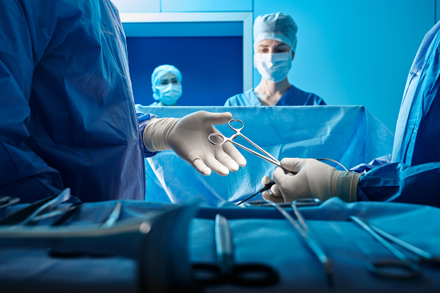 Medical professionals in the OR